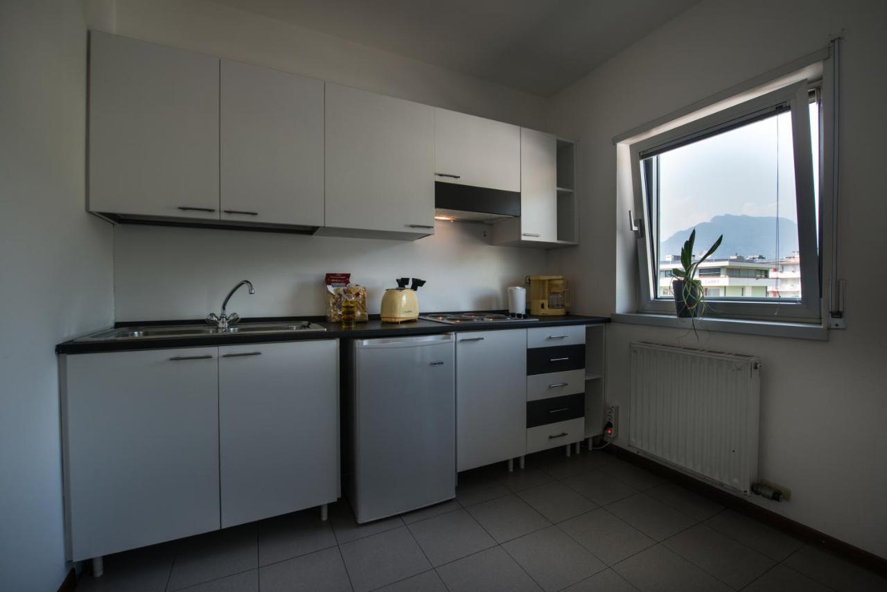 Residence Centro Vela Riva del Garda Luaran gambar
