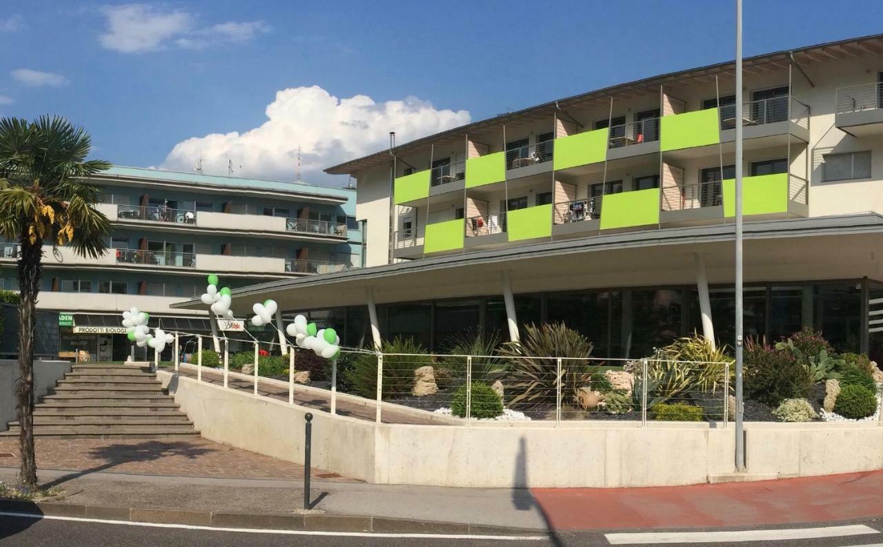 Residence Centro Vela Riva del Garda Luaran gambar