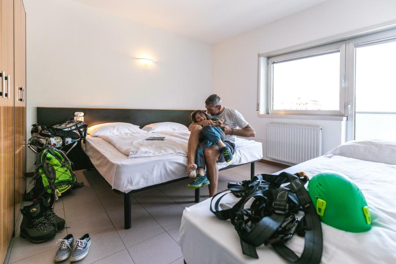 Residence Centro Vela Riva del Garda Luaran gambar